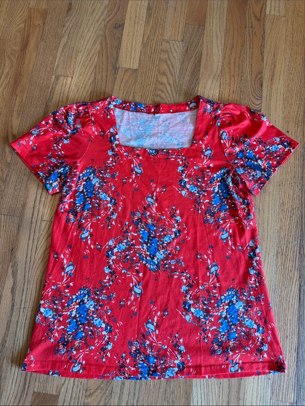 Women’s Red Floral Square-Neck Short Sleeve Tee